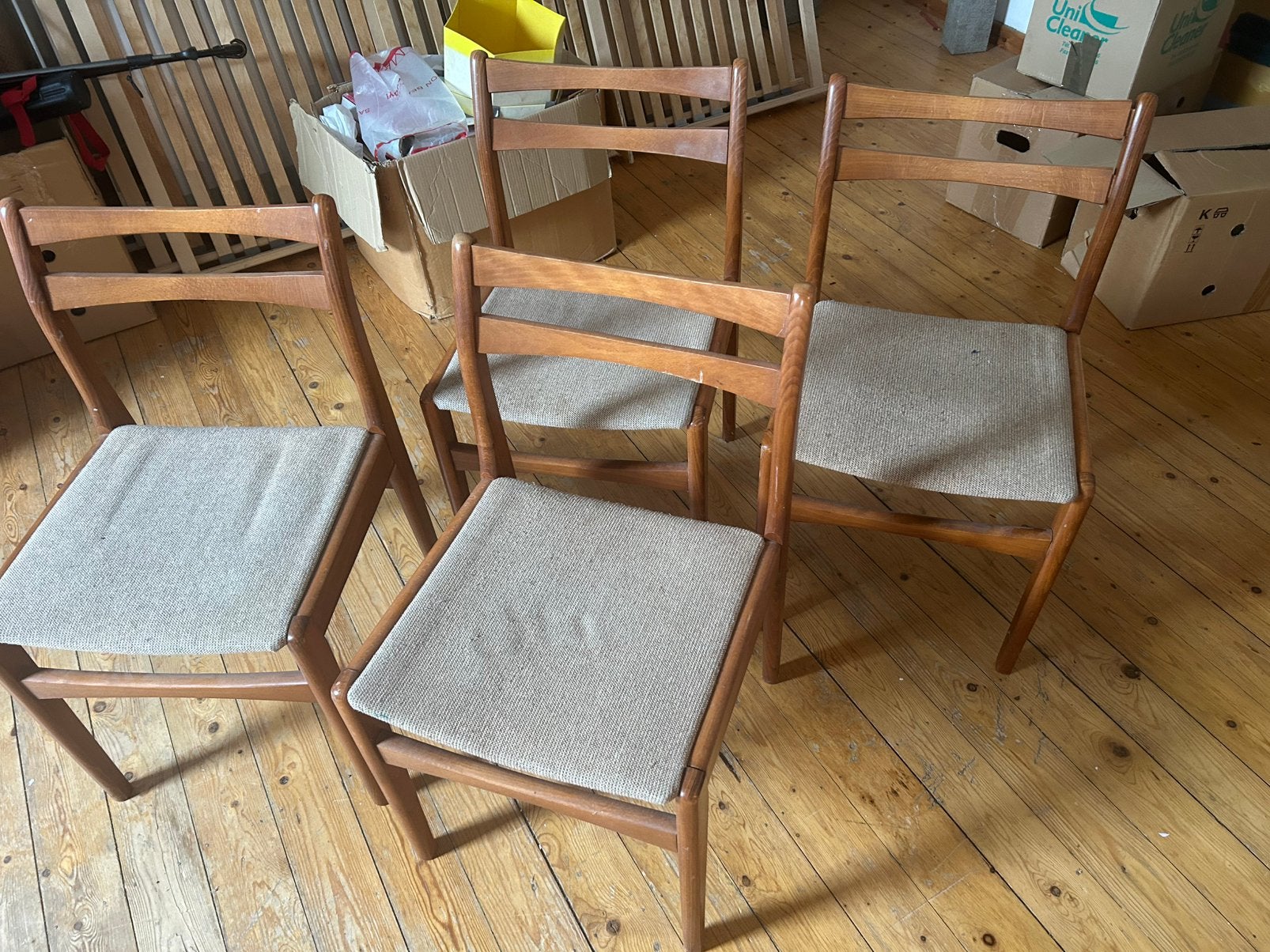 Lot de 4 chaises vintage style scandinave, Enlèvement