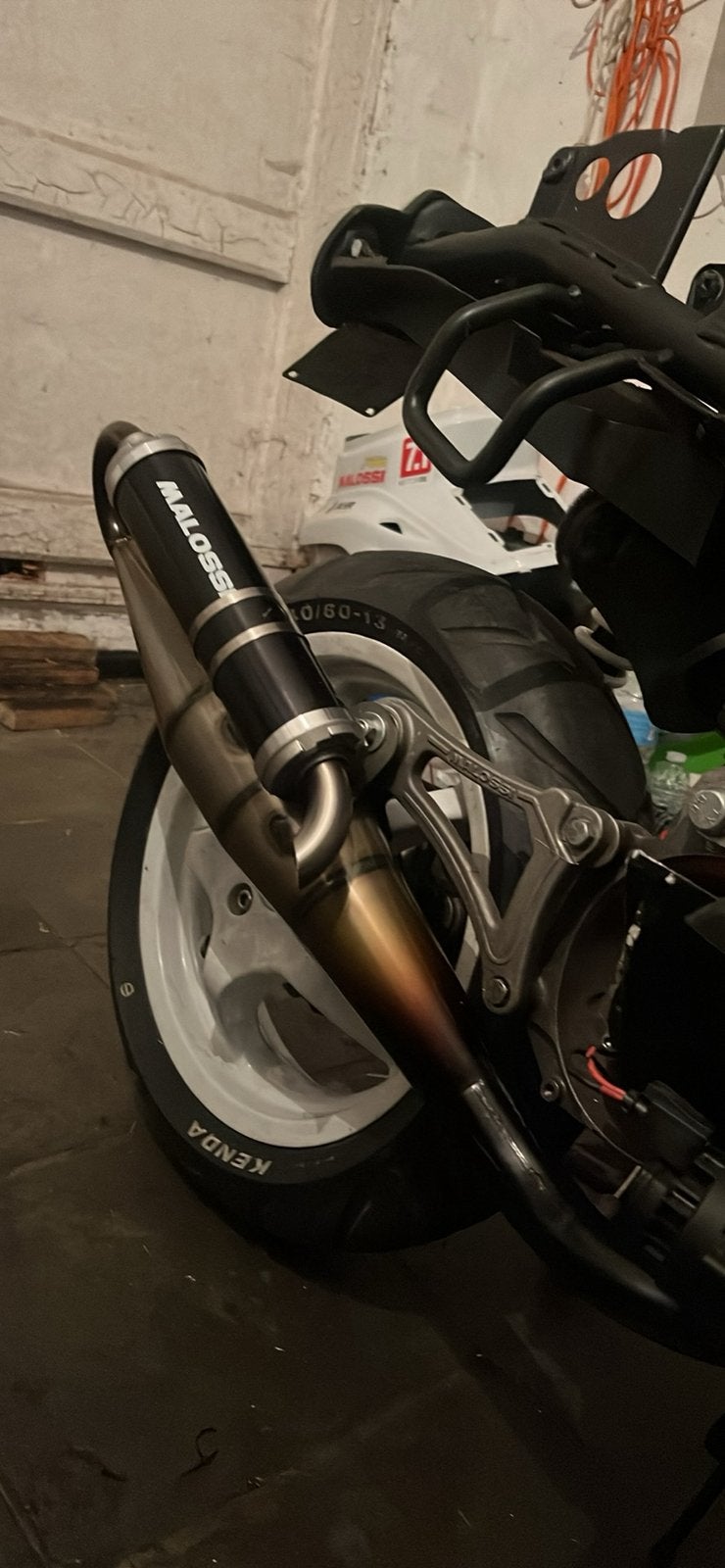malossi mhr zwart minarelli horizontaal, Vélos & Vélomoteurs, Enlèvement, Neuf, Pot d'échappement, Yamaha