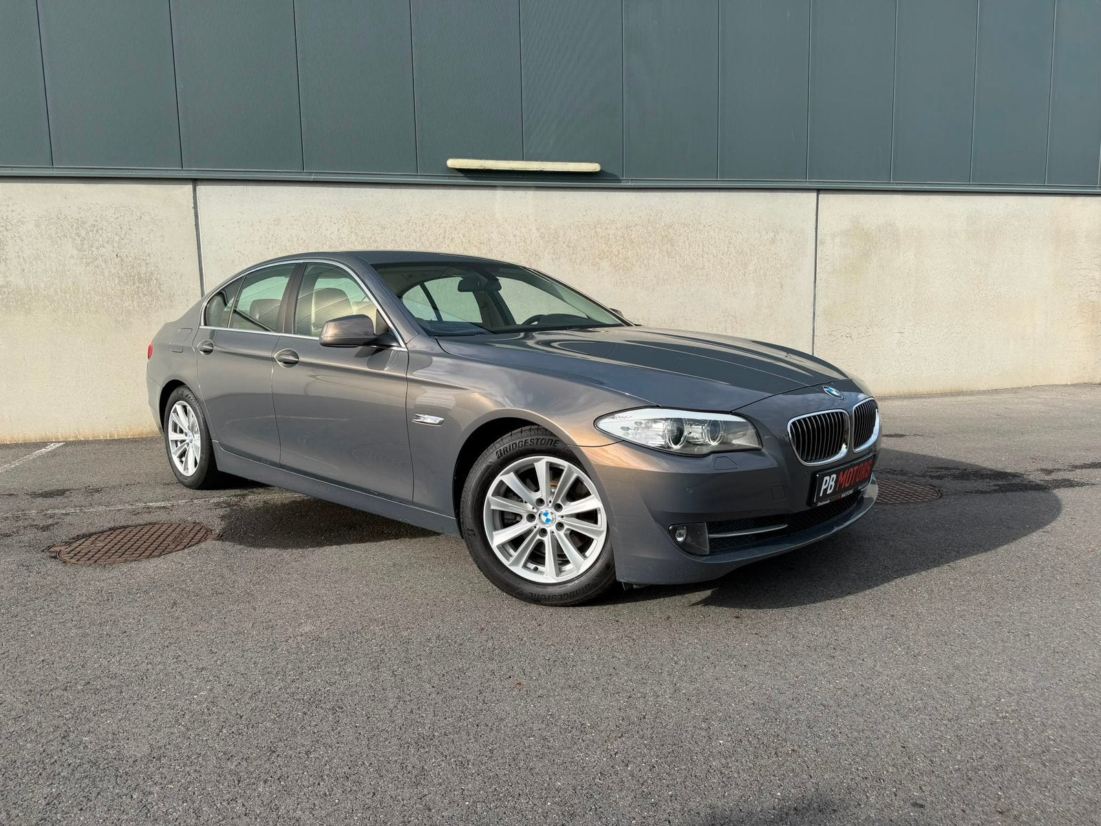BMW 520D -2013 - 200.000 km - diesel - carpass, Bedrijf, Airconditioning, Te koop, Handgeschakeld