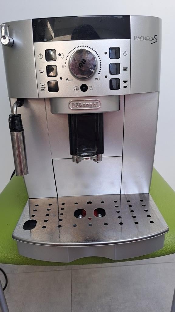 De Longhi koffiemachine, Ophalen, Koffiemachine
