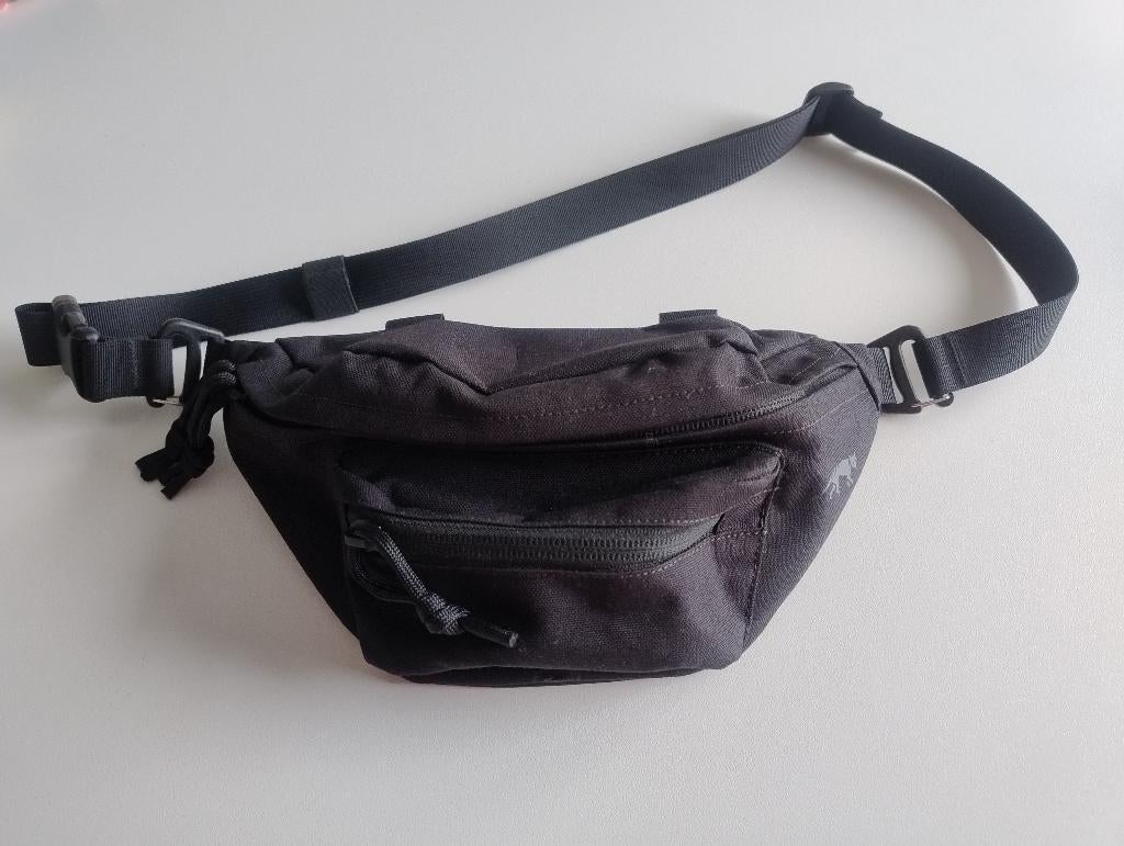 Tasmanian Tiger TT Modular Hip Bag zwart - zo goed als nieuw, Handtassen en Accessoires, Tassen | Schoudertassen, Zo goed als nieuw