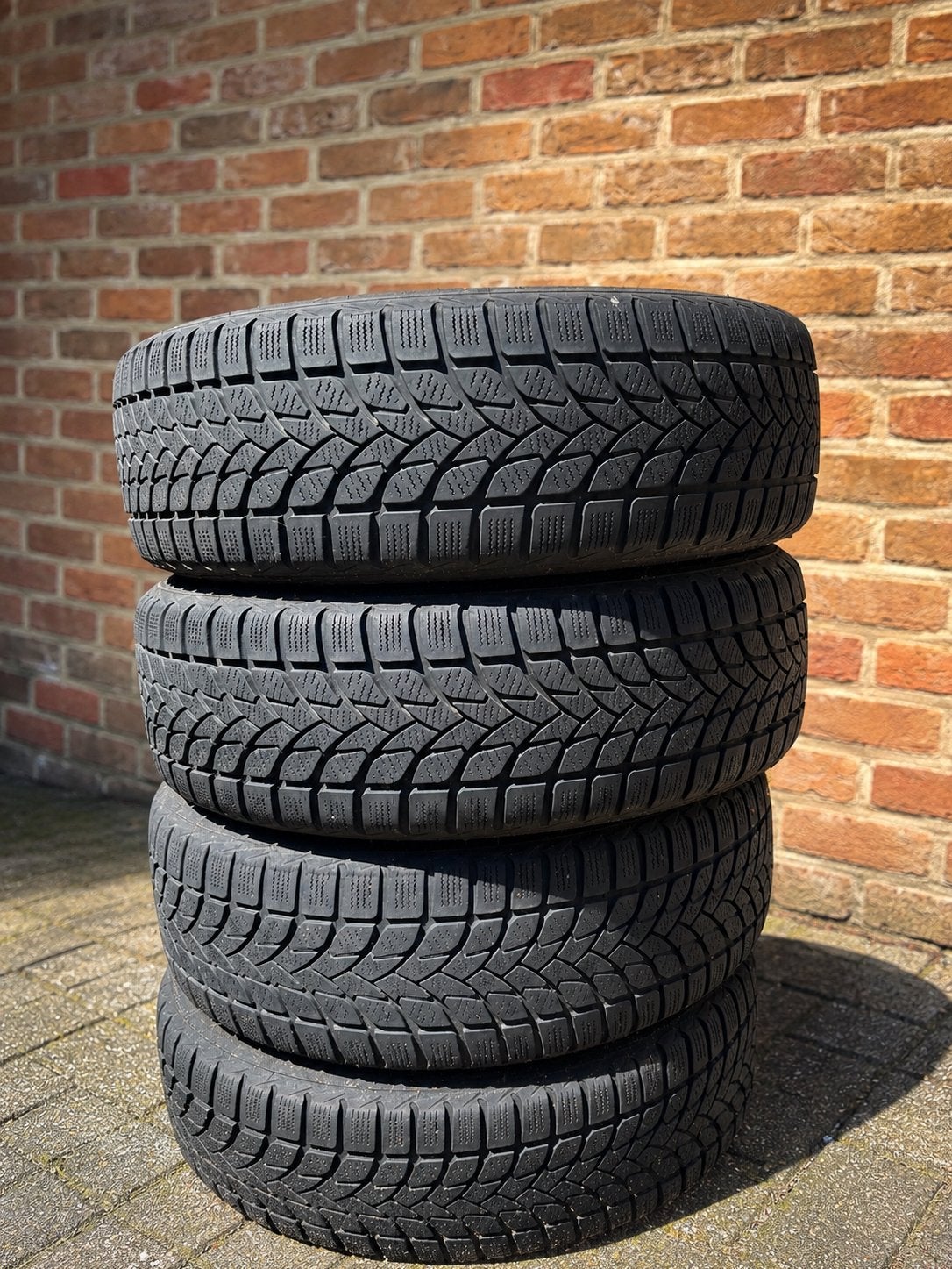 Winterbanden op stalen velg 185/60 R15, Auto-onderdelen, Ophalen, 15 inch, Banden en Velgen, Nieuw