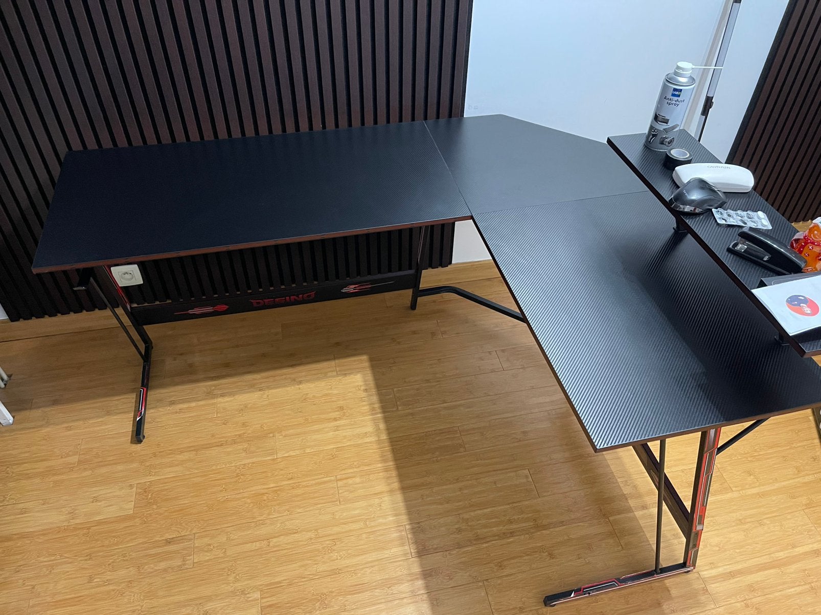 Bureau de jeu ou de travail d'occasion en excellent état., Maison & Meubles, Bureaux, Enlèvement, Comme neuf