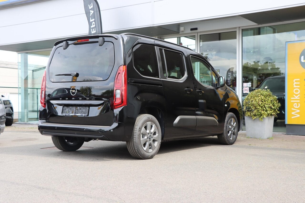 Opel Combo Life L1 1.2T 110PK |CONNECT PACK|STYLE PACK|, 0 kg, Monovolume, 0 kg, Zwart