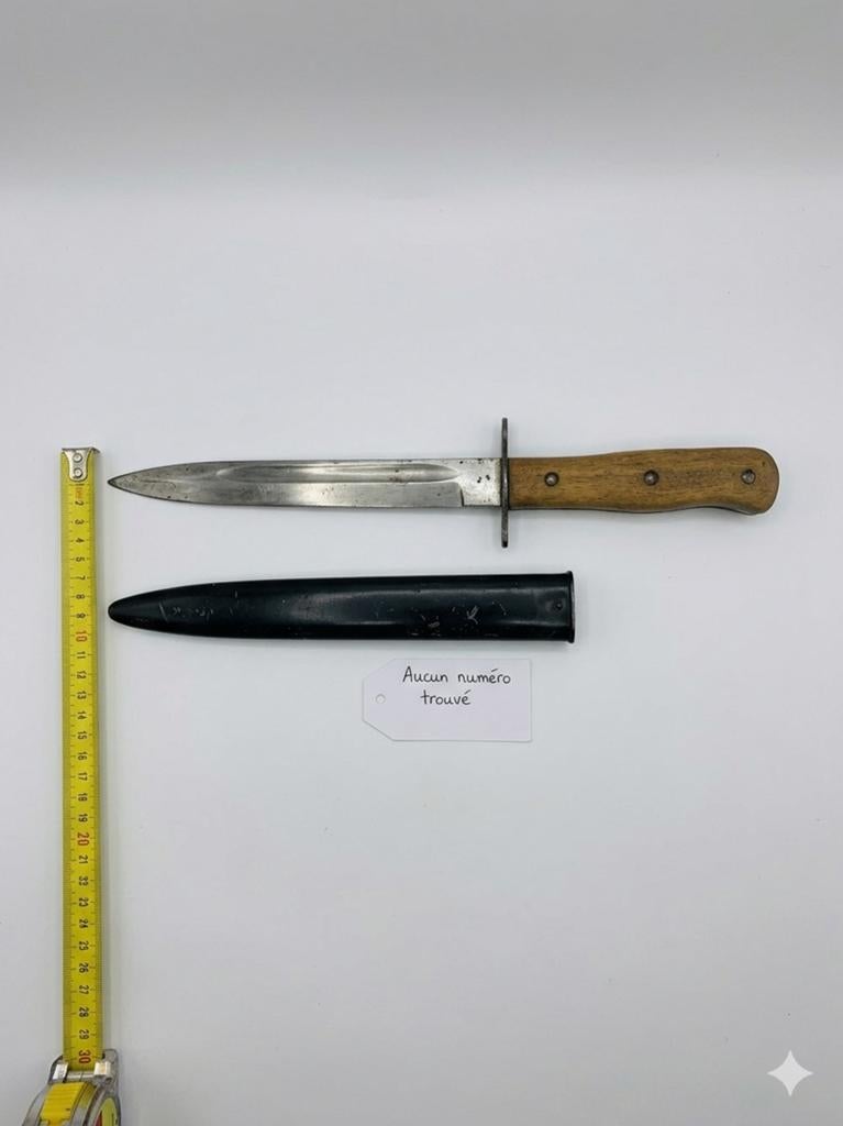 ANCIENNE BAÏONNETTE DE COMBAT GUERRE 40/45 AVEC FOURREAU, Enlèvement ou Envoi, Deuxième Guerre mondiale, Armée de terre