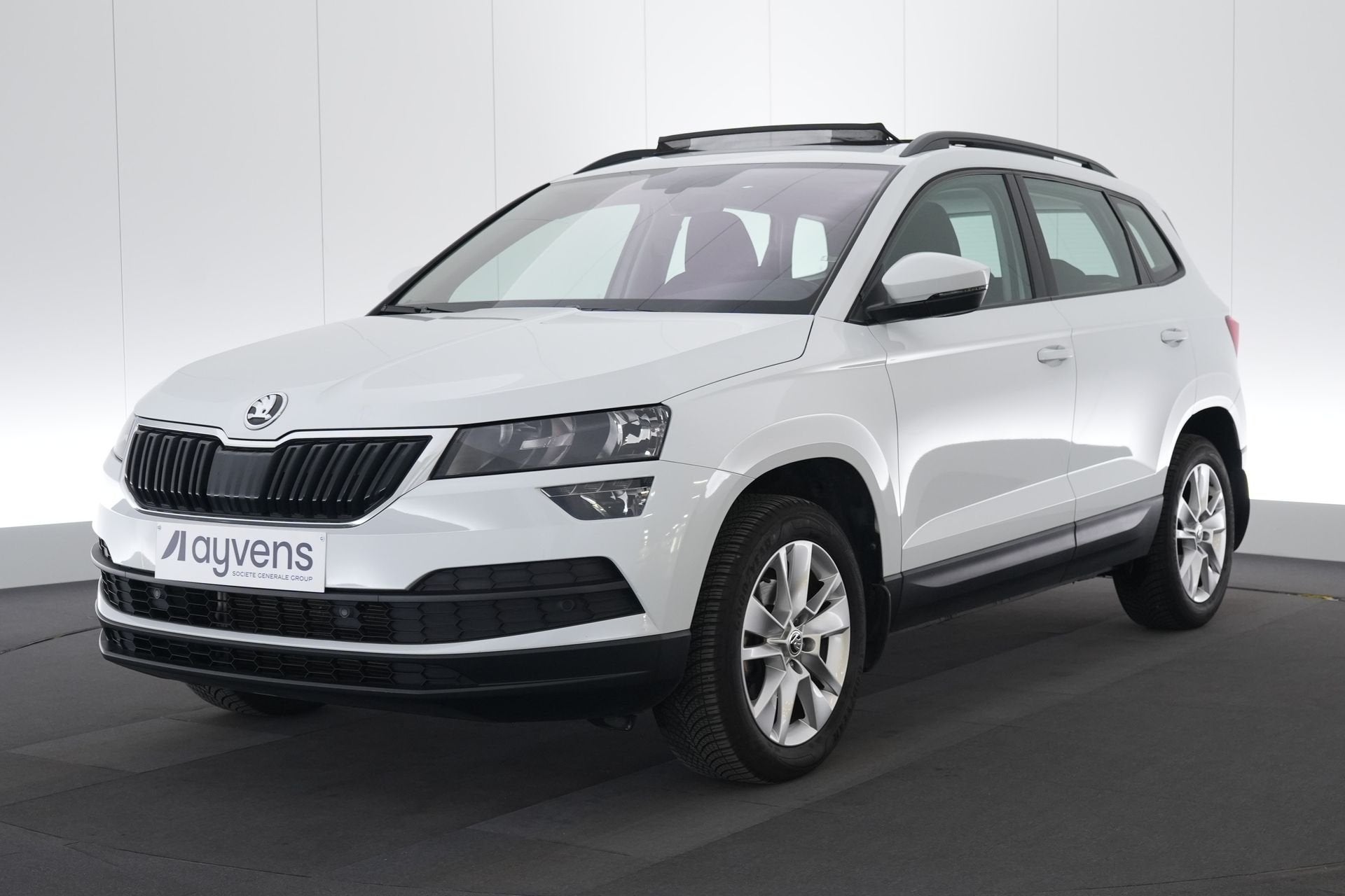 (2AWJ694) SKODA KAROQ, 144 g/km, Achat, Entreprise, Carnet d'entretien