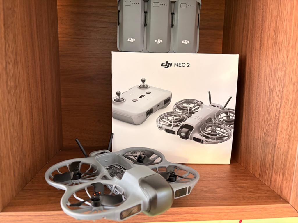 Dji Neo 2 fly more + Dji care, Audio, Tv en Foto, Drones, Ophalen, Zo goed als nieuw, DJI