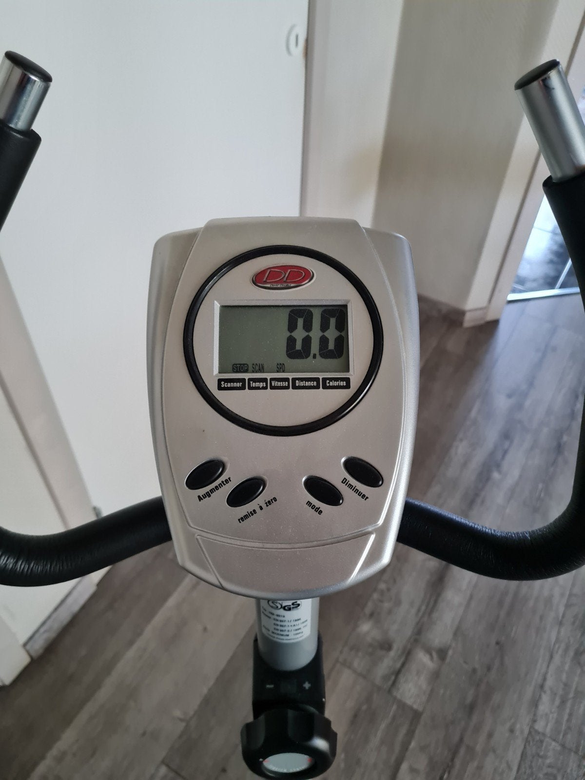 Hometrainer, Sport en Fitness, Fitnessapparatuur, Ophalen, Gebruikt, Overige materialen, Hometrainer