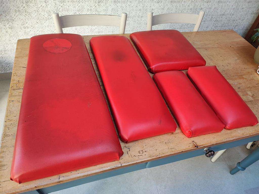 5 x oreiller/ dossier en bois., Sports & Fitness, Équipement de fitness, Enlèvement, Utilisé, Banc d'exercice