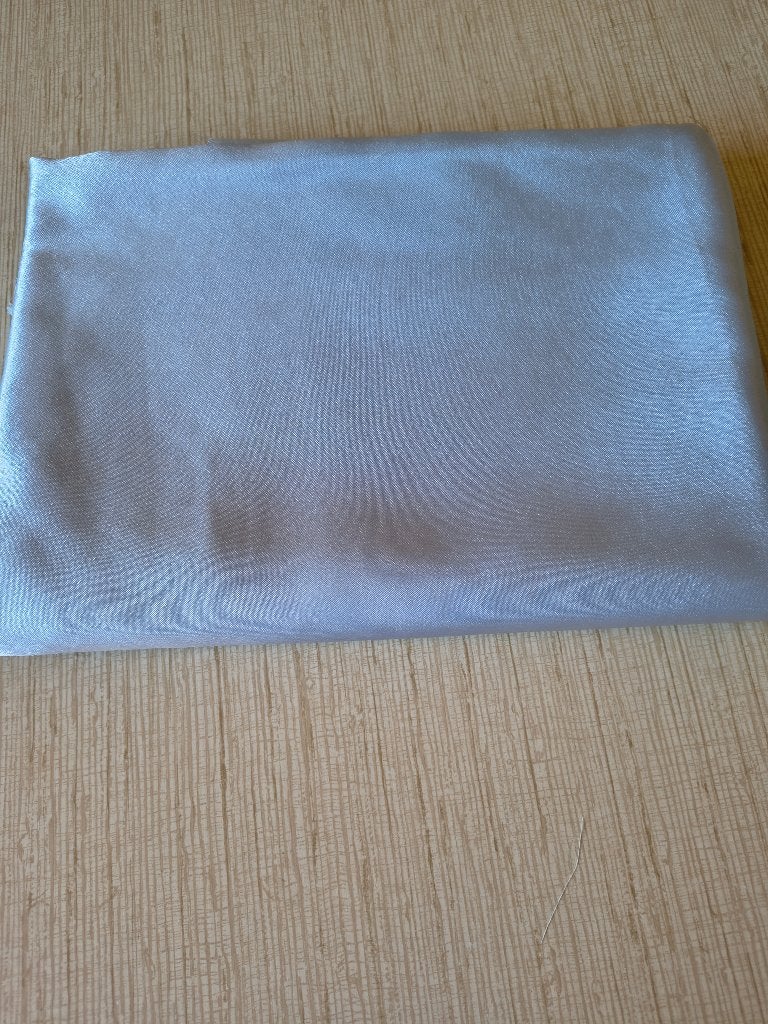 mooie glanzende stof coupon, Hobby en Vrije tijd, Blauw, 120 cm of meer, Ophalen of Verzenden, Satijn of Zijde