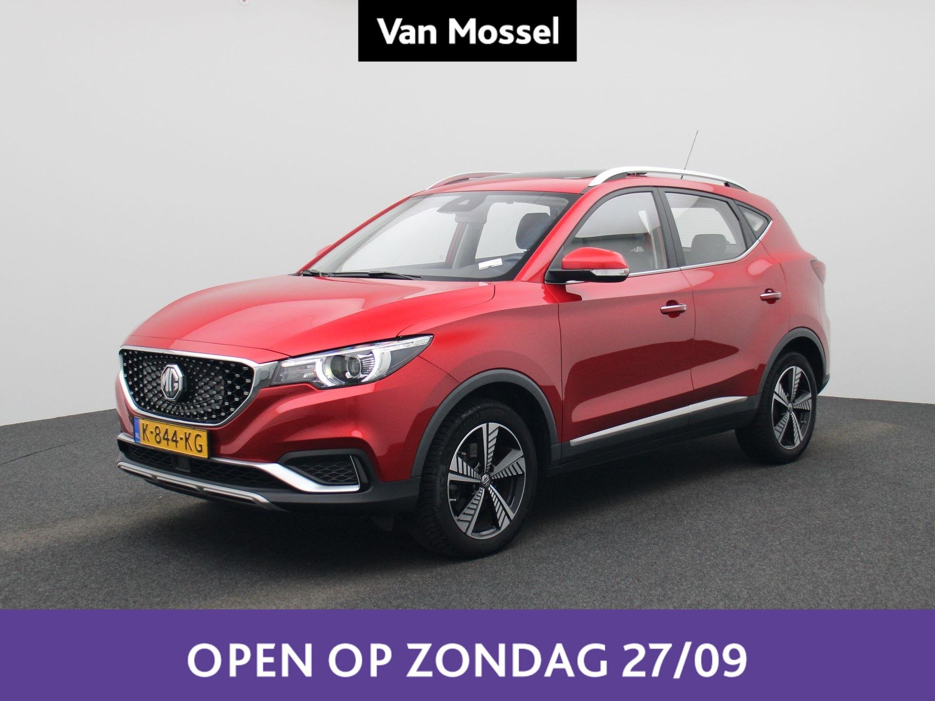 MG ZS EV Luxury 45 kWh | Leder | Carplay | Camera | Panoramd, Auto's, 45 kWh, Gebruikt, Parkeersensor, ZS
