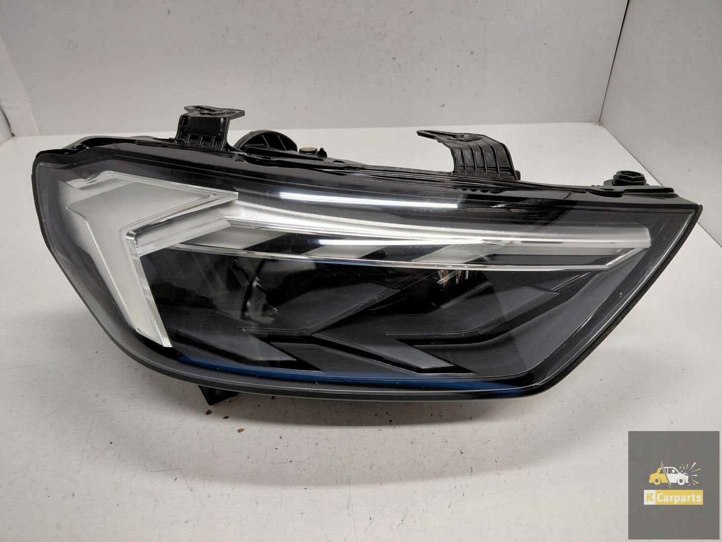 82A.941.034.D Audi A1 II 82A Phare LED complet droit, Autos : Pièces & Accessoires, AUDI AG, Auto-Union-Strasse 1
85045  Ingolstadt, DE