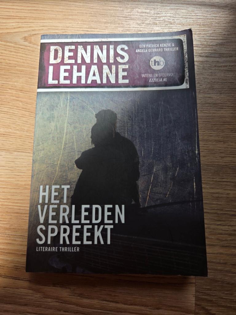Dennis Lehane - Het verleden spreekt, Boeken, Ophalen of Verzenden, Dennis Lehane