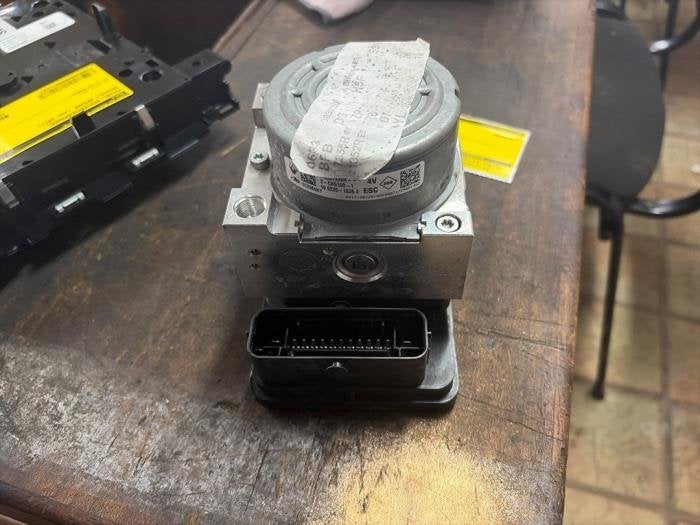 ABS Pomp van een Renault Megane, Gebruikt, -, Renault, -
