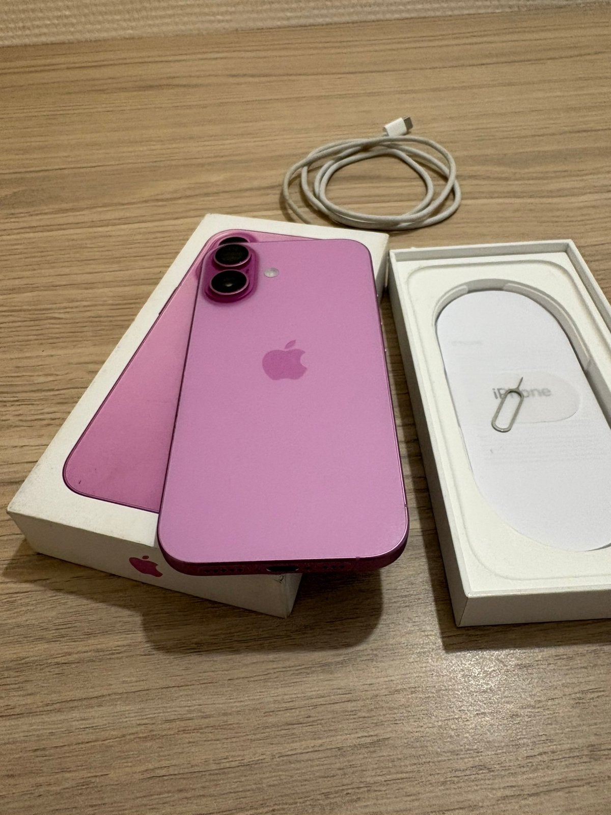 Iphone 16, Enlèvement, Comme neuf, Rose, IPhone 16