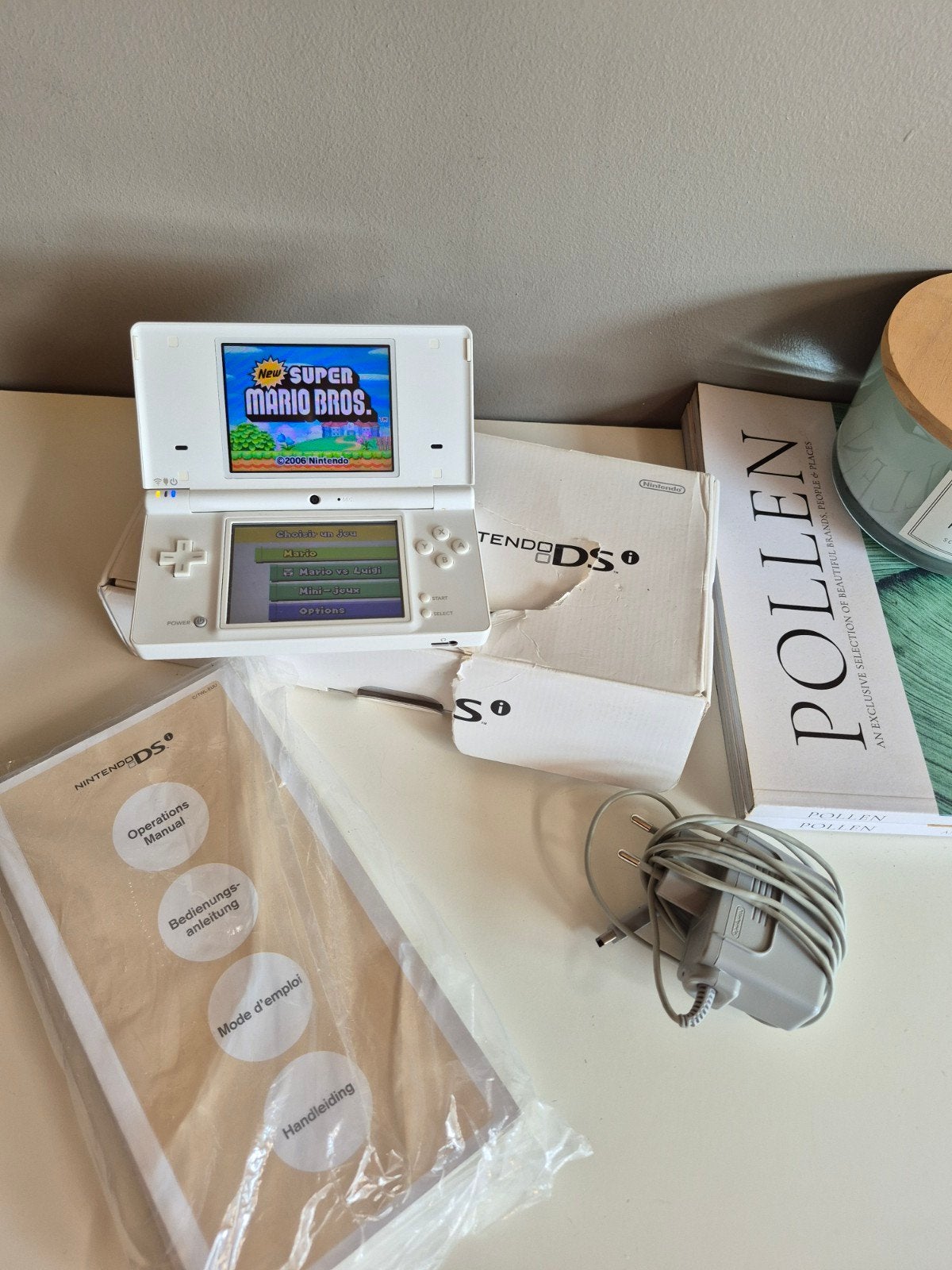 Nintendo DSi witte console + nieuw Super Mario Bros-gamepakk, Met games, Wit, Dsi, Ophalen of Verzenden