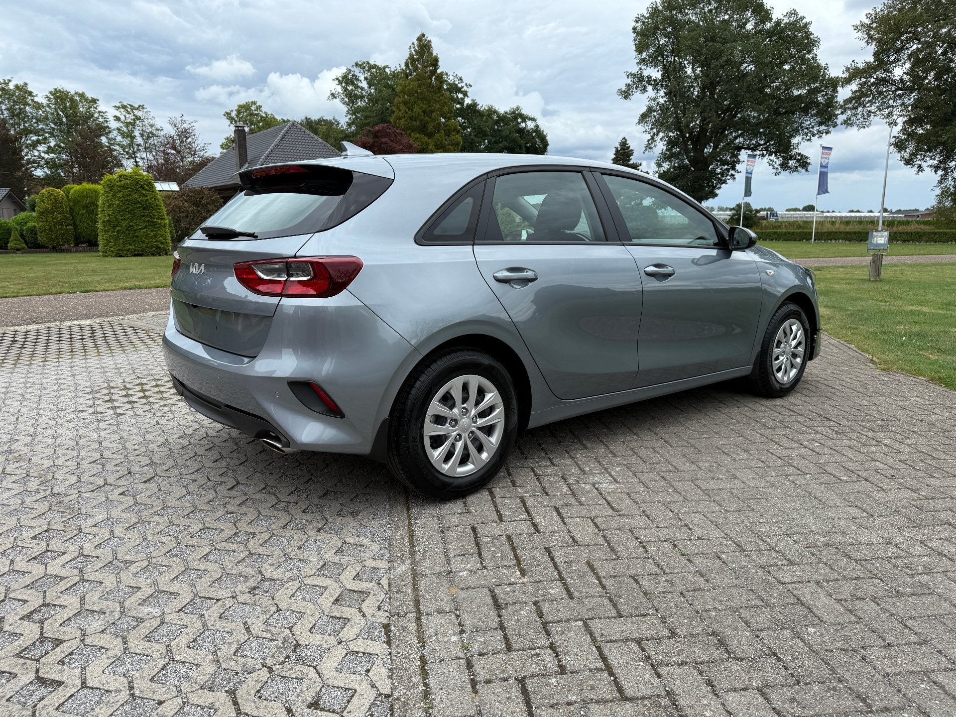 Kia Ceed Vision 1.5 T-GDI DCT - GPS / CLIMATRONIC / CRUISE /, Auto's, Automaat, Stof, Euro 6, Overige kleuren