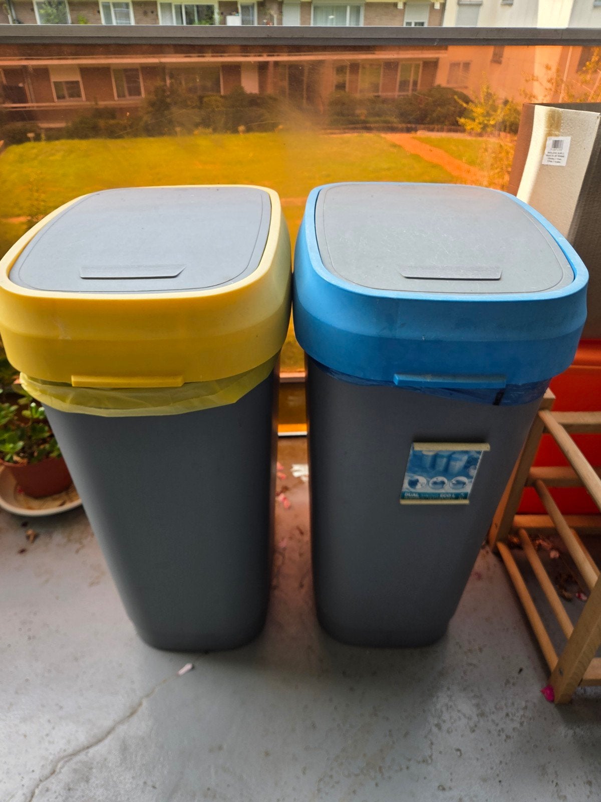lot de 2 poubelles, Enlèvement