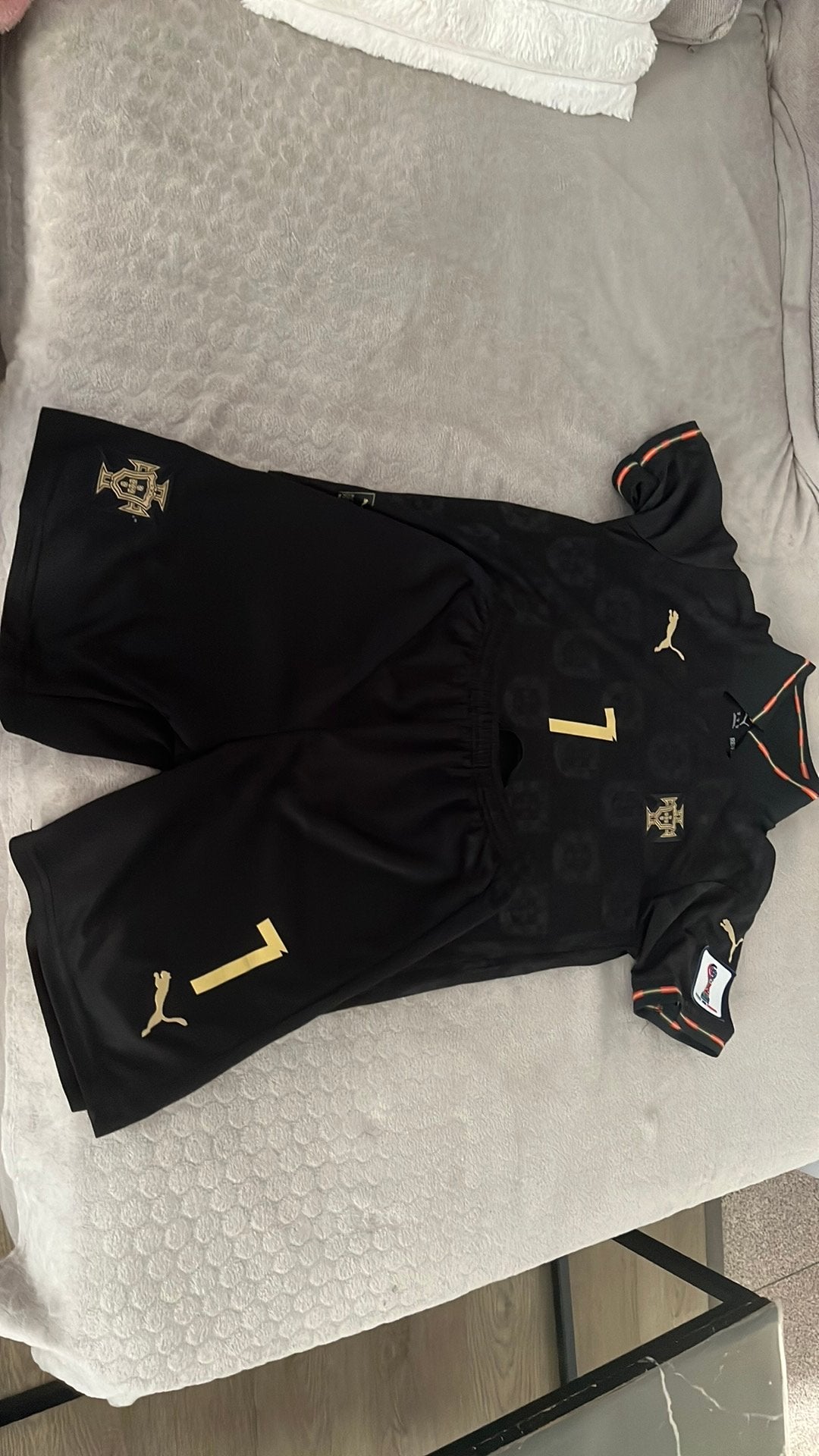 Voetbalkleren, Kleding | Heren, Heren-kledingpakketten, Ophalen, Zo goed als nieuw