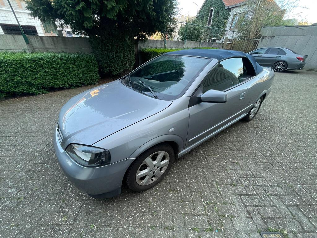 Opel Astra Cabriolet 1.6 twinport gekeurd v.vk., Auto's, Voorwielaandrijving, Stof, Zwart, Cabriolet