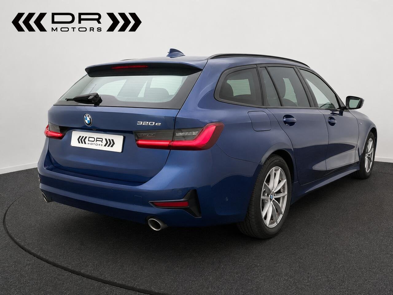 BMW 320 E - SPORTZETELS - VERWARMD STUUR EN ZETEL, Auto's, 0 min, Euro 6, Break, Hybride Elektrisch/Benzine