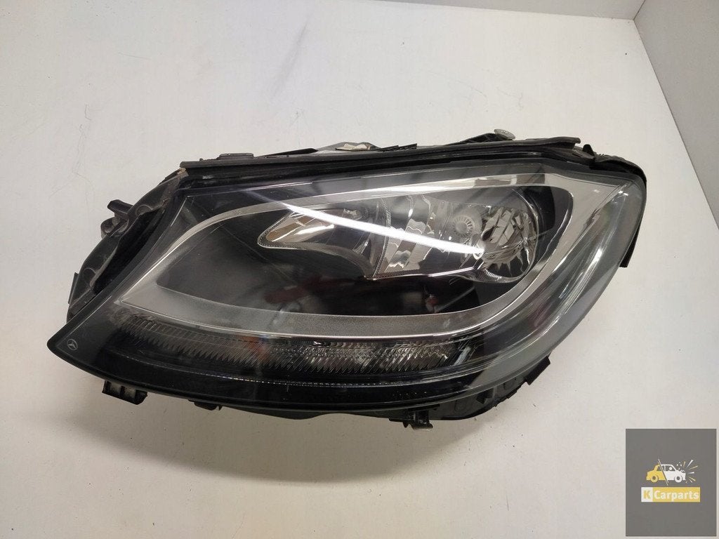 A2058200161, Mercedes W205 C-Klasse Standaardlamp links, Gebruikt, Mercedes-Benz AG, Mercedes-Benz, Mercedesstrasse 120
70372  Stuttgart, DE