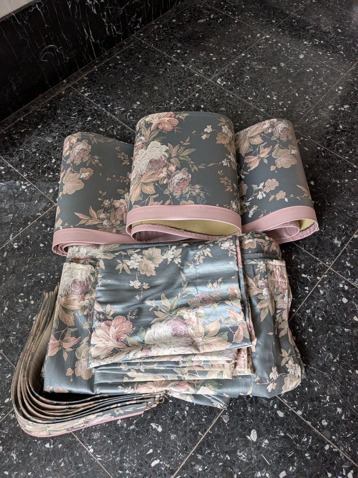 Decoratieve gordijnen met bloemenprint, Huis en Inrichting, Ophalen