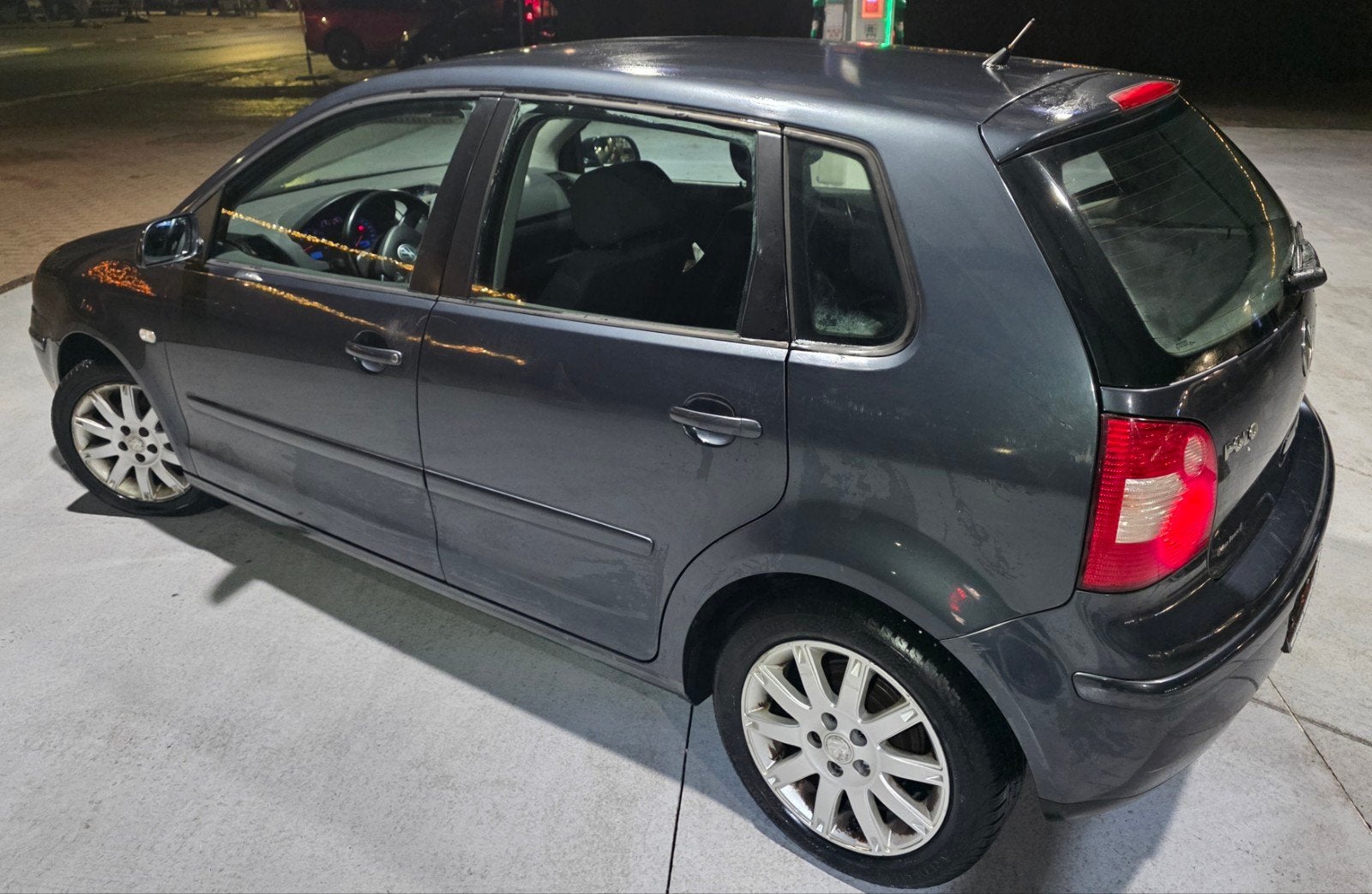 A vendre : Volkswagen Polo 1.2 petrol bwj 2005-210000 km, Autos, Verrouillage central, Achat, Entreprise, Essence