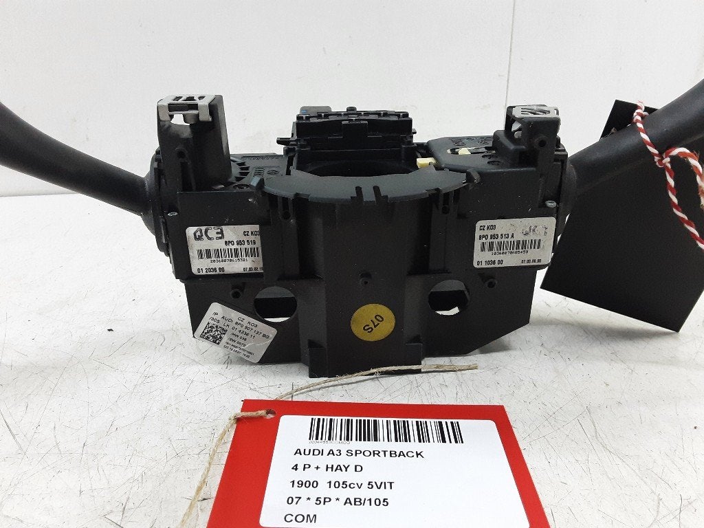 COMMUTATEUR Audi A3 Sportback (8PA) (8PO907137BG), Mevr. I. Hauben, Audi, Utilisé, Rue de l'Espoir 34 34
4030  GRIVEGNÉE, BE