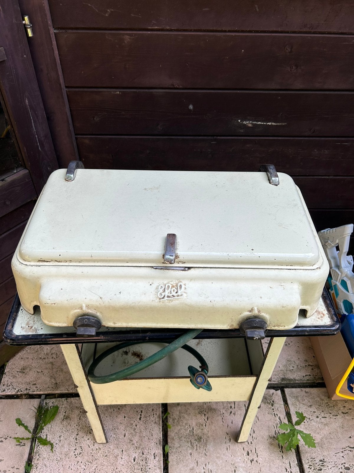 Gas kookplaat met tafeltje en gasbus, Ophalen, Gebruikt