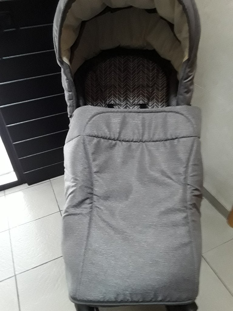 Kinderwagen / Buggy Invictus, Kinderen en Baby's, Ophalen, Zo goed als nieuw, Kinderwagen, Overige merken