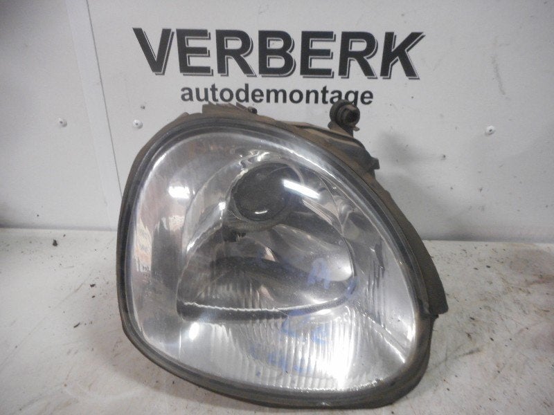 KOPLAMP RECHTS Ford Scorpio II (GFR) (0301045202), Robert Bosch AG, Gebruikt, Ford, Robert-Bosch-Allee 1
74232  Abstatt, DE
