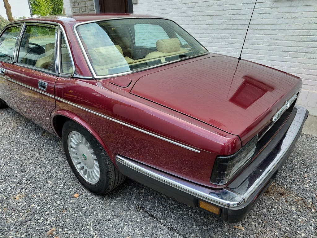Daimler 36/Jaguar XJ40, foto 11