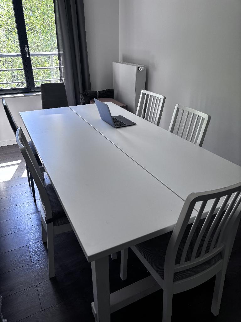 Table salle a manger 8/10 person, Comme neuf, 100 à 150 cm, Enlèvement, Rectangulaire