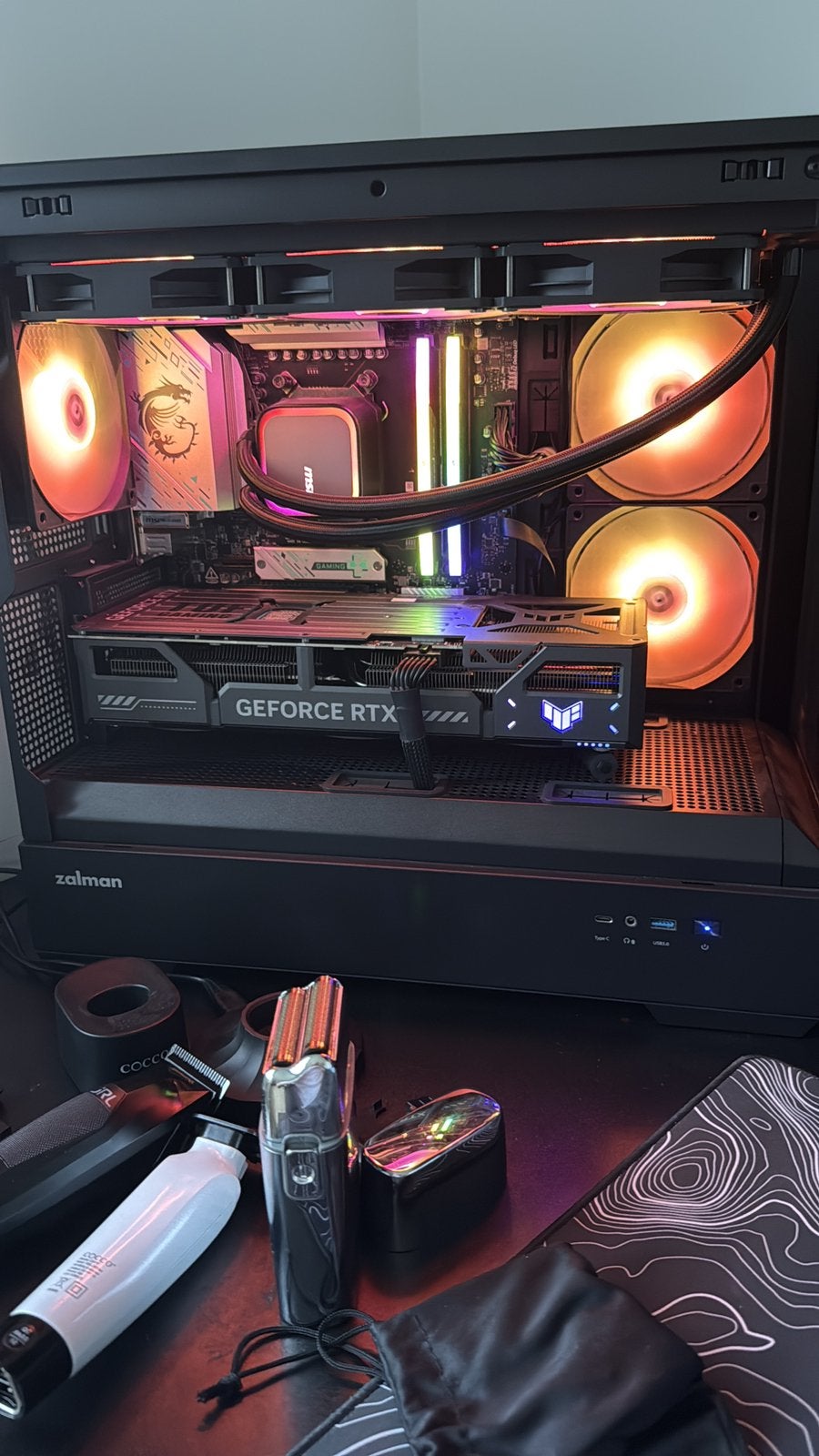 Bonjour, je cherche un pc gamer puissant, Ophalen, Zo goed als nieuw