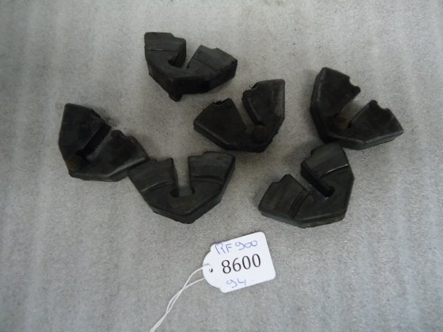 RF900 1993 - 1996 Suzuki Rubber Rubber kettingklok D1-21921