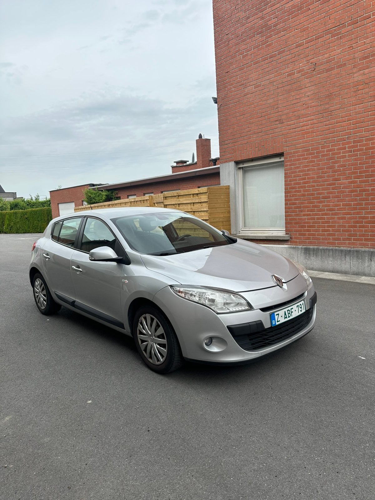 Renault megane 2011, Particulier, Achat
