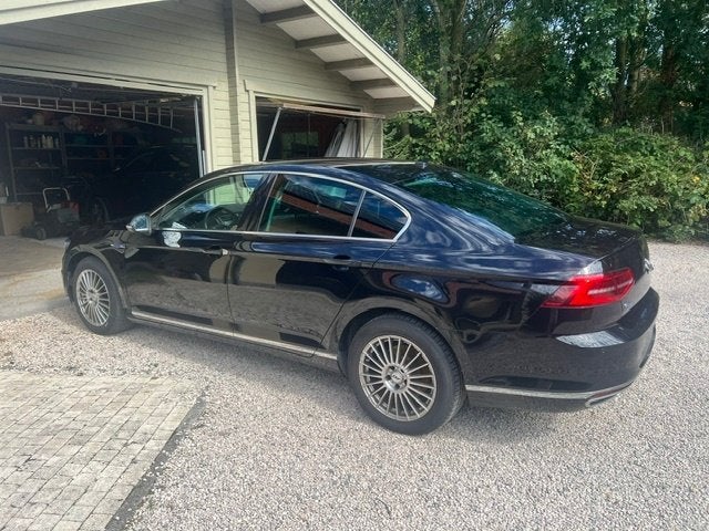 VW PASSAT BERLINE HYBRIDE 1400 cc  elec/benzine, Autos, Cuir, Achat, Capteur de stationnement, Noir