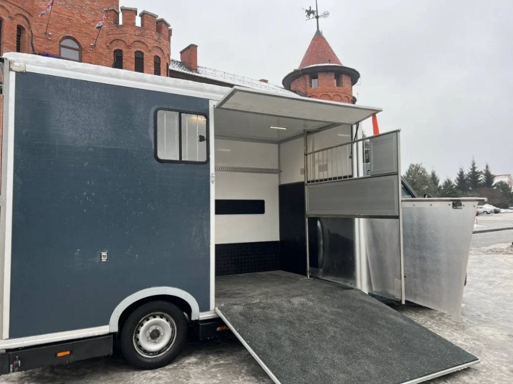 Renault Master tweepaards auto, Ophalen of Verzenden, Gebruikt, Overige materialen, 2-paards trailer