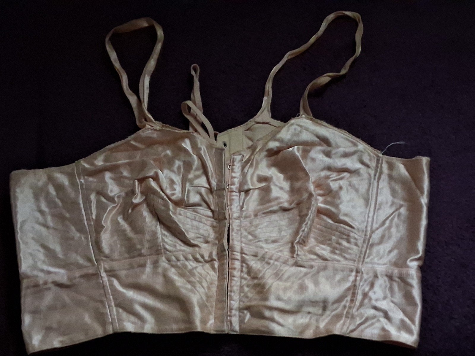 Nieuw - Satijnen bh uit 1940/1950 Flandria, Antiek en Kunst, Ophalen of Verzenden, Dames