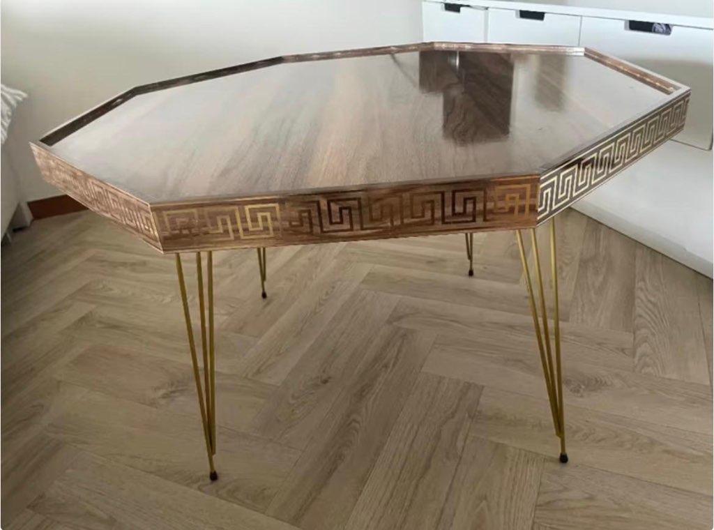 Salontafel, Enlèvement, Utilisé
