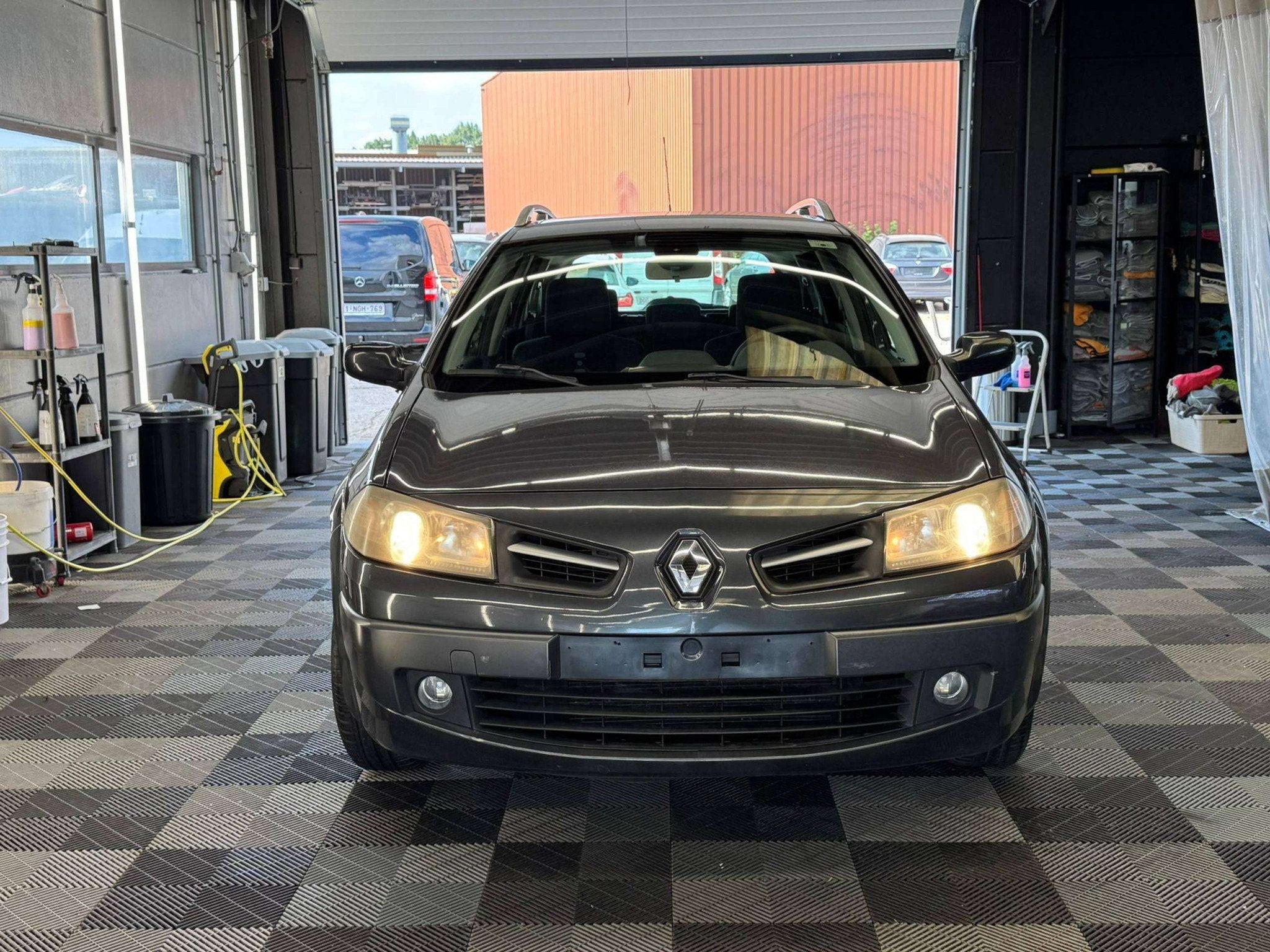 Renault Mégane benzine bj. 2009 122000KM, Autos, Renault, Argent ou Gris, Entreprise, Noir, 5 portes