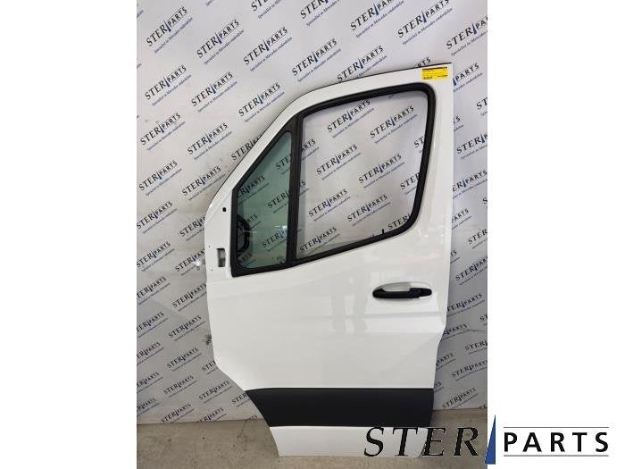 Portière 2portes gauche d'un Mercedes Sprinter (147), 3 mois de garantie, Utilisé, Porte, -
