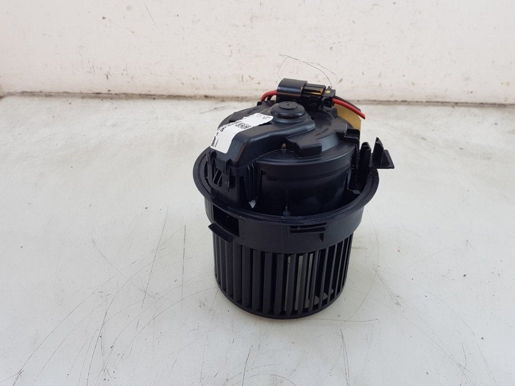 KACHEL VENTILATORMOTOR Dacia Duster (SR) (T59159B), Gebruikt, Dacia