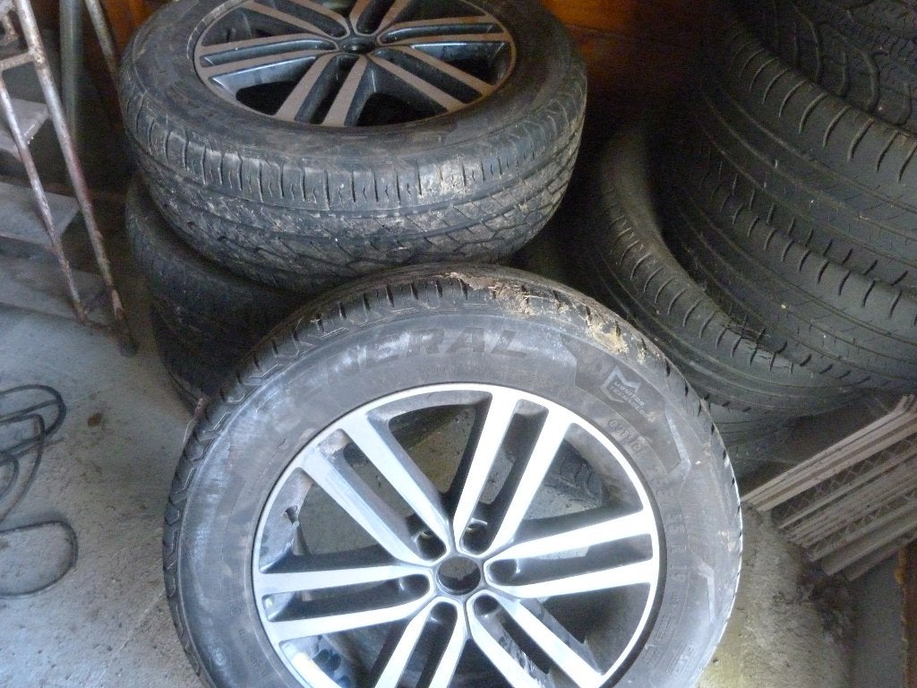 jantes et pneus pour 4x4, Pneus et Jantes, 265 mm, Pneus été, Utilisé