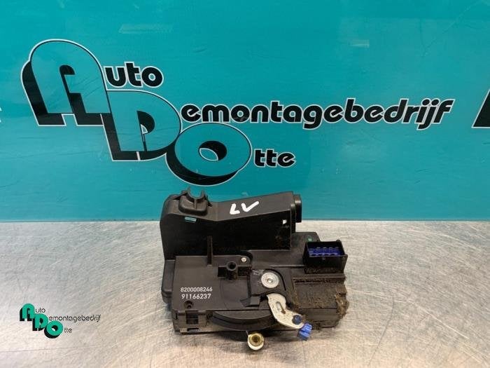 Deurslot Mechaniek 2Deurs links van een Renault Trafic, Gebruikt, -, Renault, -