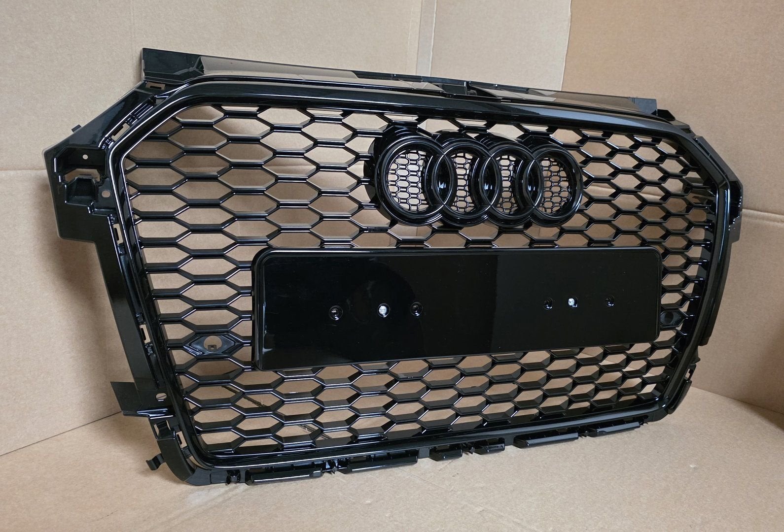 Grill AUDI A1 8X 8XA FACELIFT NIEUW bj.2014-2018 Grille, Auto-onderdelen, -, Voor, Nieuw, Ophalen of Verzenden