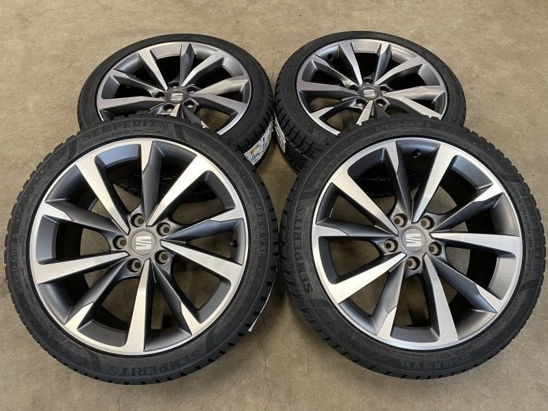 18 inch originele velgen + winterbanden Seat | Cupra Leon 5F, Pneus et Jantes, Pneus hiver, -, 18 pouces