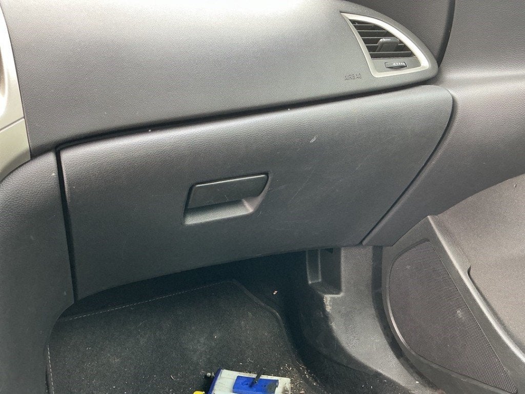DASHBOARDKASTJE Astra J Sports Tourer (PD8 / PE8 / PF8), Gebruikt, Opel, Opel Automobile GmbH, Kontakt-opel@opel.com