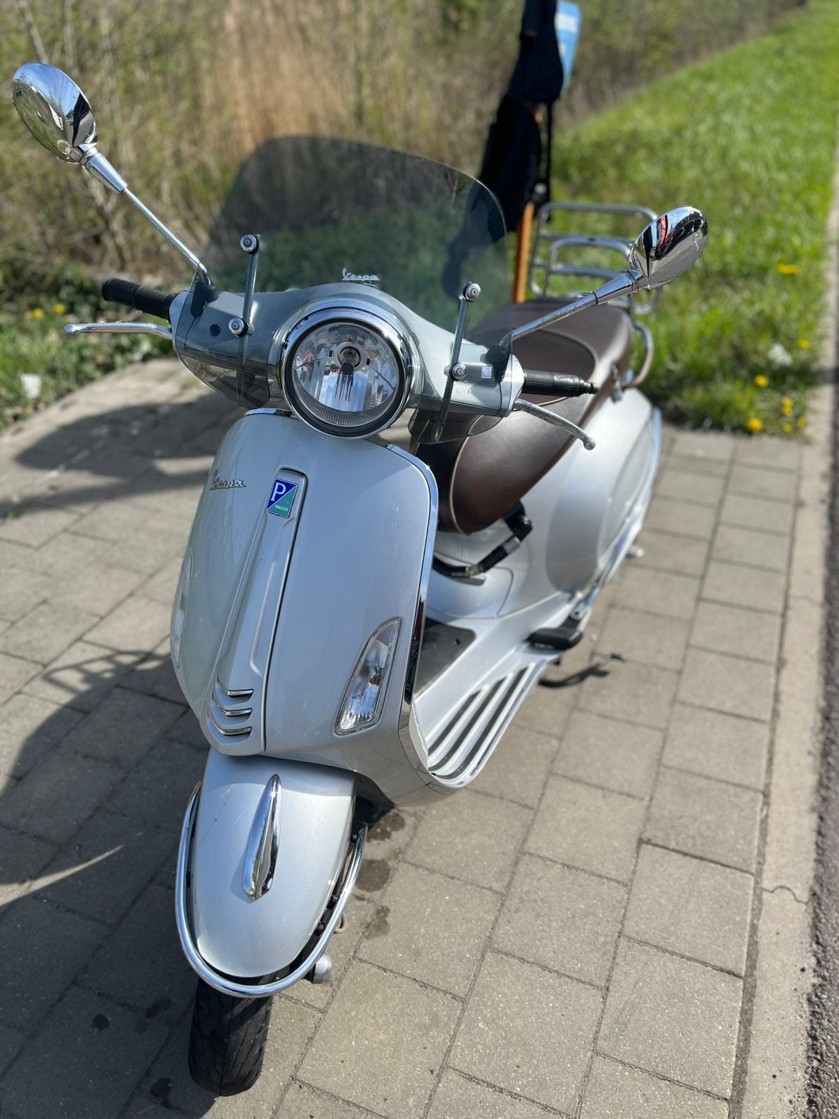 Vespa primavera a klasse, Fietsen en Brommers, Ophalen, Zo goed als nieuw
